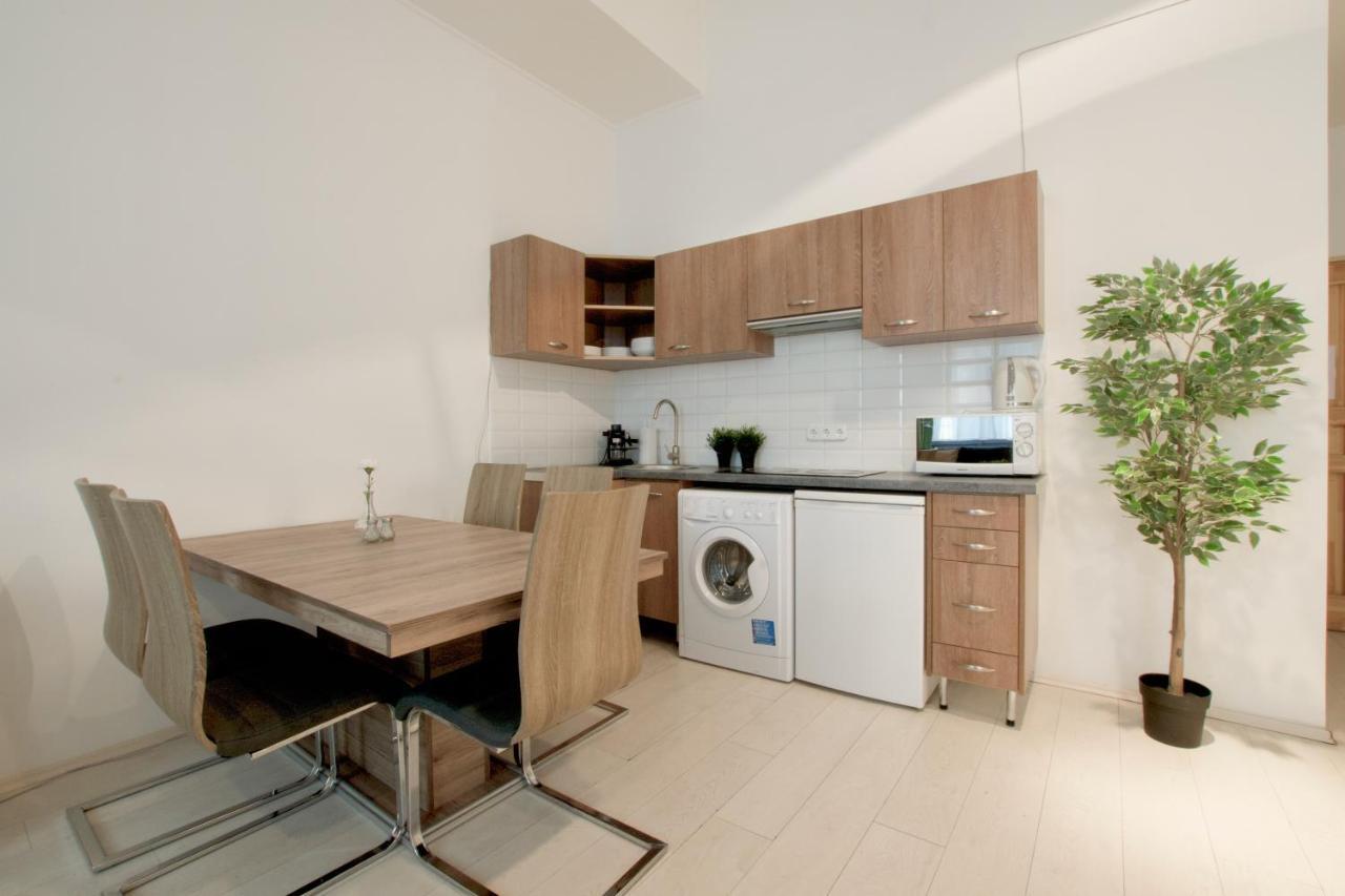 St. King 1 By Hi5 Apartments Budapest Eksteriør billede