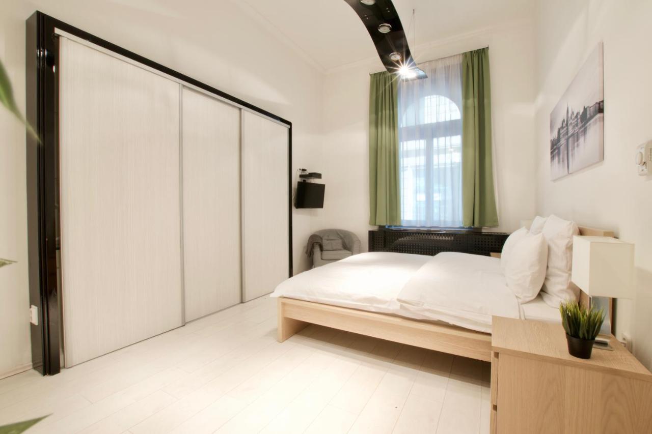 St. King 1 By Hi5 Apartments Budapest Eksteriør billede